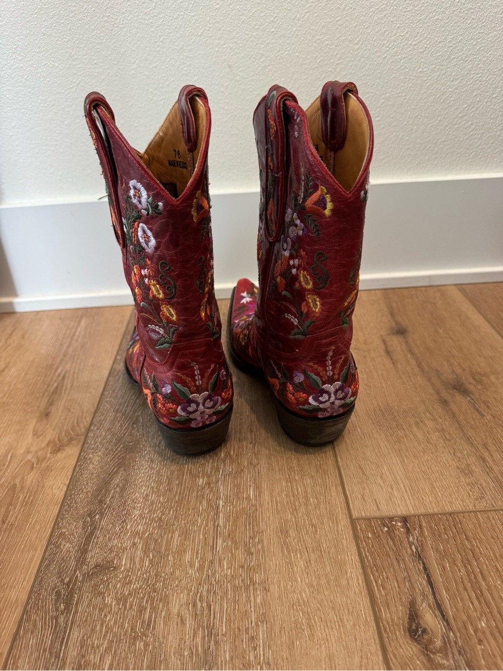 Old Gringo Sora Women's Red Ankle Boots with Floral Embroidery 7 B - Picture 7 of 16